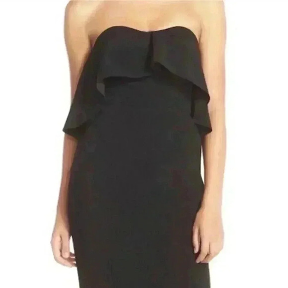 Chelsea 28 Dress Sz 6 Strapless Ruffle Neckline Crepe Peplum Sheath Black Color - Picture 2 of 10